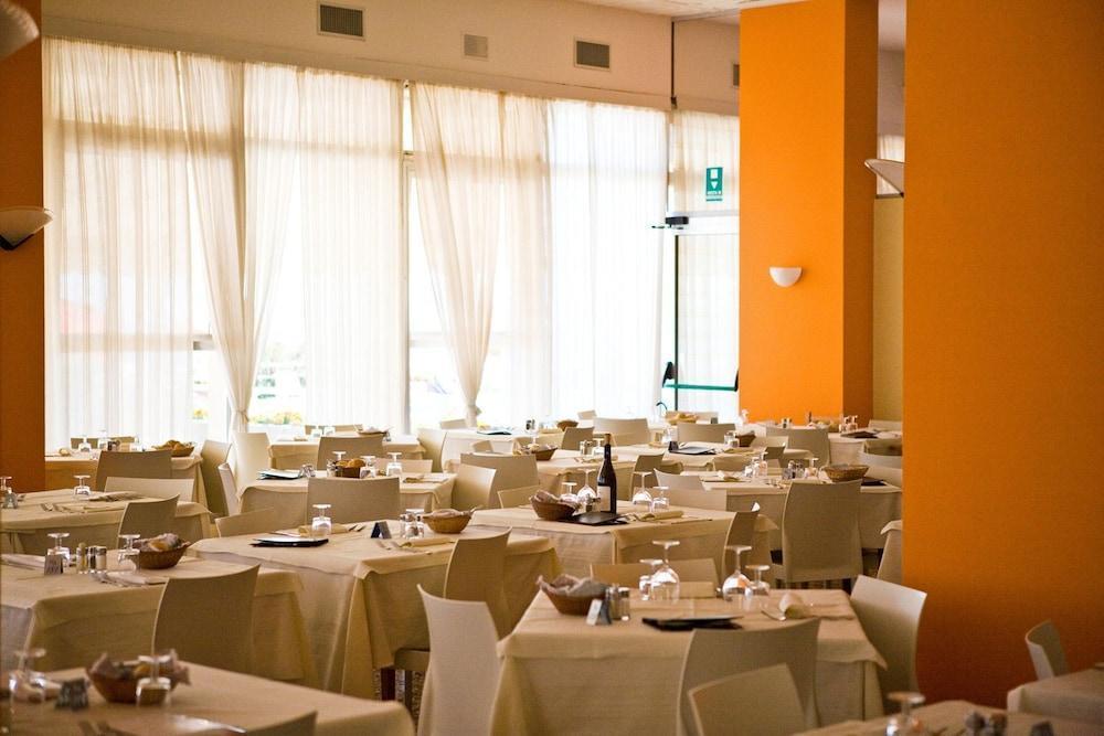 Hotel Astor Τζεσόλο Λίντο Εξωτερικό φωτογραφία