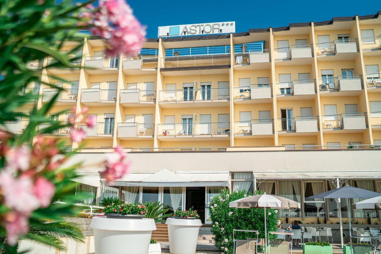 Hotel Astor Τζεσόλο Λίντο Εξωτερικό φωτογραφία